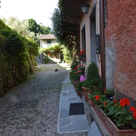 Pescallo Apartment *